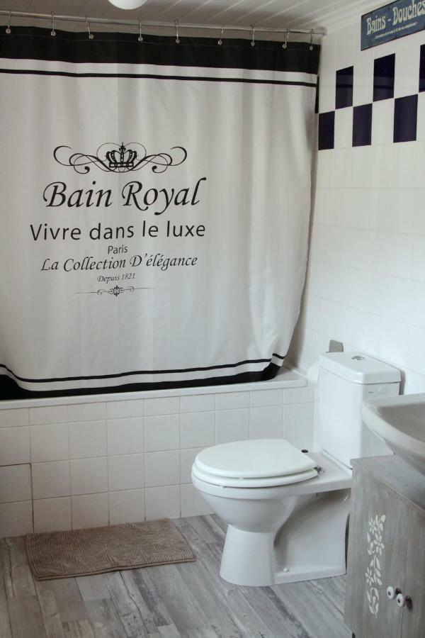 Chez Marraine Vila Sauvat Exterior foto